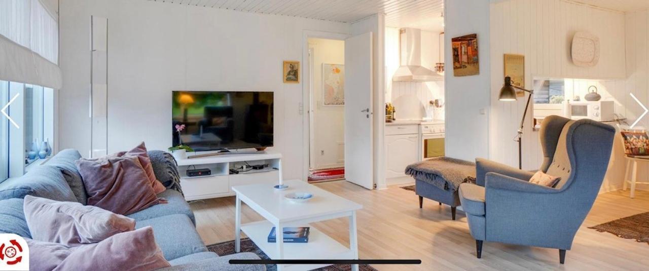Sommerhus I Blokhus Helt Taet Pa By Og Strand Ngoại thất bức ảnh